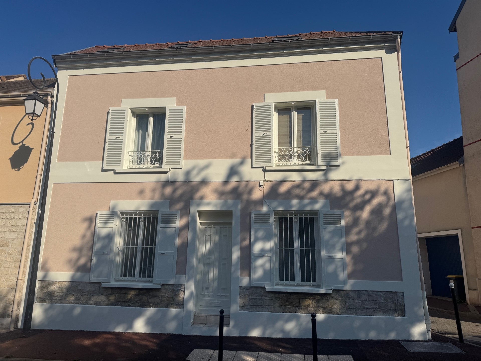 Lire la suite à propos de l’article Ravalement d&rsquo;une maison individuelle à Maisons Laffitte